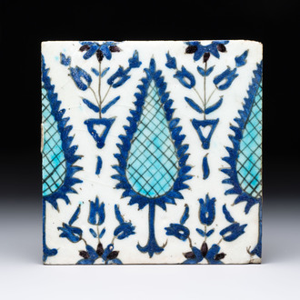 A Damascus pottery tile with stylised floral design, 19th C.