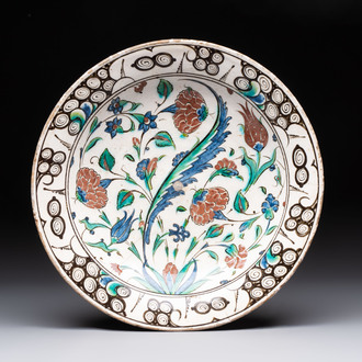 An Iznik 'saz leaf' pottery dish, Turkey, late 16th C