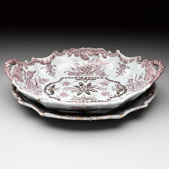 A fine manganese Dutch Delft strainer on stand with floral design, 18th C.