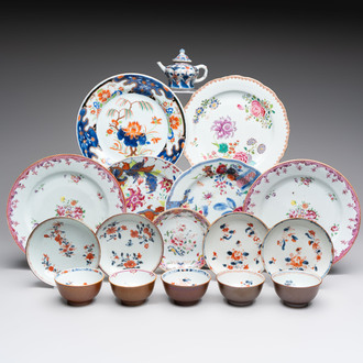 17 Chinese famille rose, verte and Imari-style wares, Kangxi/Qianlong