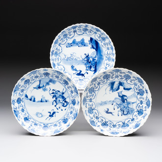 Three Chinese blue and white ’Mu Lan Qiu Xian 木蘭秋獮' plates, Kangxi