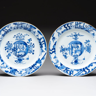 Two large Chinese blue and white 'Meng De Xian Dao 孟德獻刀' dishes, Kangxi