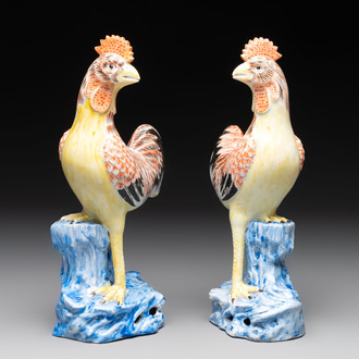 * A pair of Chinese polychrome-glazed models of roosters, 18/19th C.