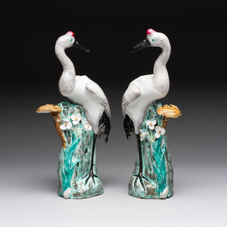 A pair of Chinese famille rose 'crane' groups, 19th C.