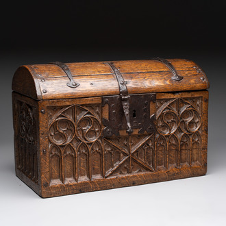 A Gothic Revival oak casket with wrought-iron mounts, 19th C.