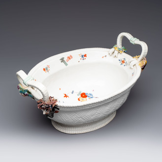A Meissen kakiemon-style basket with figural head handles, Germany, 18th C.