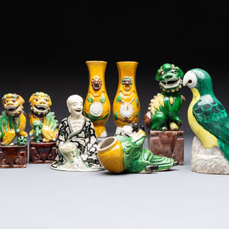 Eight Chinese sancai-glazed wares, 19th C.