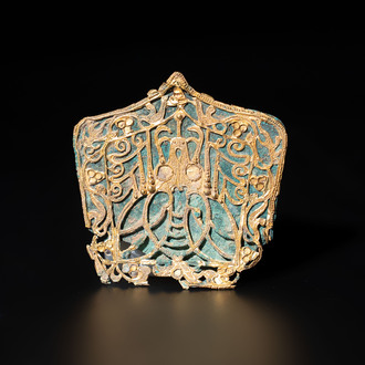 A fine Chinese gold and bronze plaque from a hat ornament, Wei/Jin