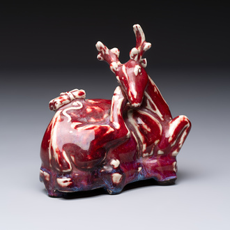 A Chinese flambé-glazed deer, 18/19th C.