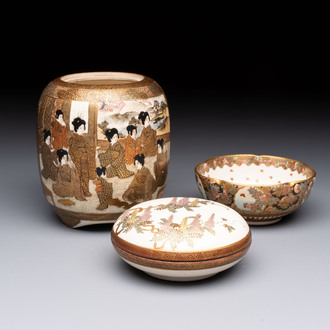 Three Japanese Satsuma wares, Kinkozan mark, Meiji, 19th C.
