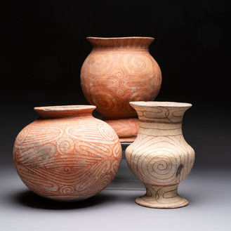 Three Thai pottery vases, Ban-Chiang, 7/4th C. B.C.