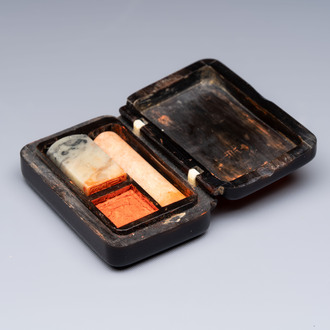 Two Chinese soapstone seals with an original buffalo-horn box, Ignace 依溺斯 mark, 20th C.