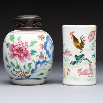 A Chinese famille rose 'Peony' jar and a 'Rooster' brush pot, Tongzhi mark, 18/19th C.