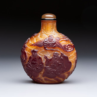 A very large Chinese brown-overlay amber glass 'Ba Xian Zhu Shou 八仙祝壽‘ table snuff bottle, 19th C.