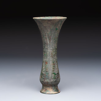 A Chinese archaic bronze wine vessel with phoenix design, Zhi 觯, Zhou