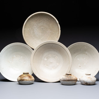 Four cream-glazed dishes and three jarlets from the Jepara shipwreck, Dehua or Anxi kilns, Song