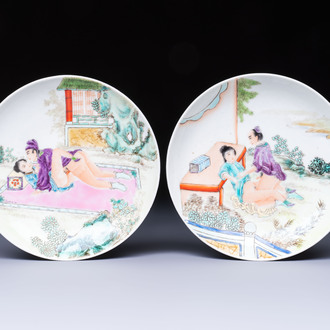 A pair of Chinese famille rose 'Erotic' plates, Chun Yi Tang Zhi 春怡堂制 mark, 20th C.