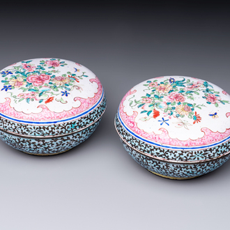 A pair of rare Chinese Canton enamel scent boxes, covers and inner liners, Qianlong