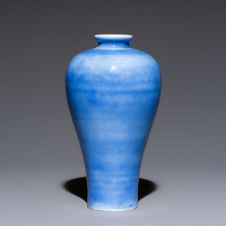 A Chinese claire-de-lune 'Meiping' vase, Zhu Junfu Zao 朱君甫造 mark, 19/20th C.