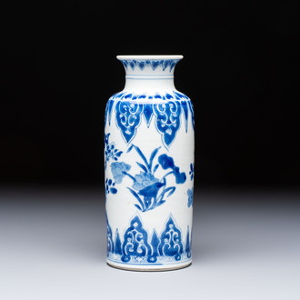 A Chinese blue and white vase with floral design, Kangxi