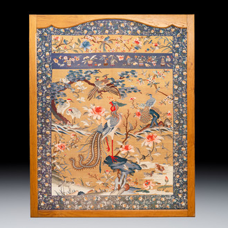 A rare and large Chinese gold-thread and silk 'Bai Niao Chao Feng 百鳥朝鳳' kesi panel, Republic