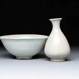A Korean white-glazed vase and bowl, Joseon, 16th C.