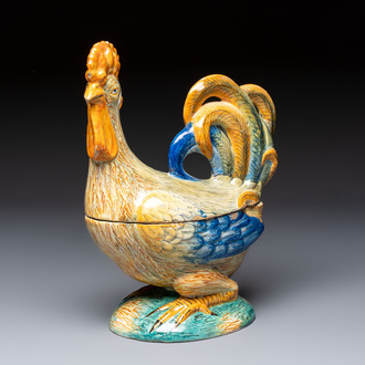 A large polychrome Italian maiolica 'Rooster' tureen and cover, 18th C.