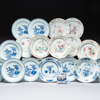 17 Chinese blue, white and famille rose plates and an Imari-style tea caddy, Kangxi/Qianlong