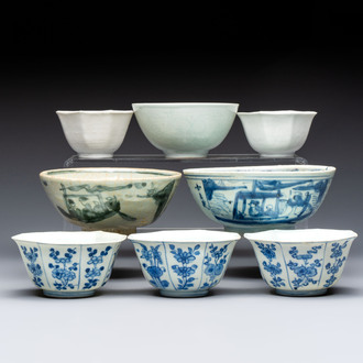 Six Chinese 'Hatcher Cargo' bowls and two blue and white shipwreck bowls, Transitional period