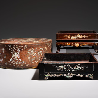 Two Vietnamese mother-of-pearl-inlaid wooden trays and a circular box and cover, 19th C.