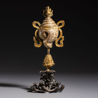 A Chinese parcel-gilt cloisonné and bronze 'Conch Shell' Buddhist emblem, 18/19th C.