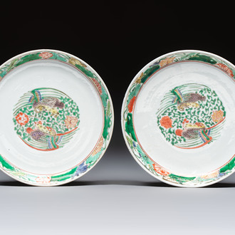 A pair of Chinese famille verte 'cranes' plates, Kangxi