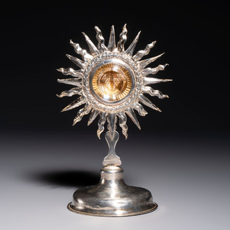 A silver 'Sunburst' reliquary monstrance with a sealed relic of the Cross, Flanders or France, 18th C.