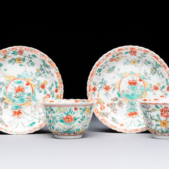 A pair of Chinese famille verte cups and saucers with floral design, Jade 玉 marks, 19th C.