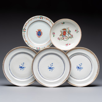Two Chinese export famille rose plates and three gilt blue-enamelled plates, Qianlong/Jiajing