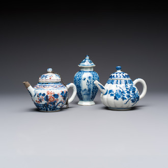 A Chinese blue and white tea caddy, a teapot and an Imari-style teapot, Kangxi/Yongzheng