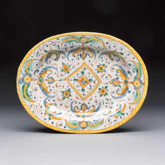 An oval polychrome Italian maiolica dish, Deruta, 17th C.