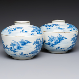 A pair of Chinese blue and white 'Bleu de Hue' covered bowls with landscape design, Phong Vu Quy Chu 風雨歸舟 marks, 19th C.
