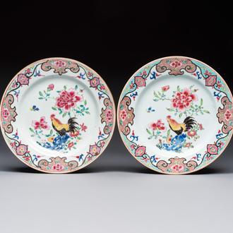 A pair of Chinese famille rose 'Rooster' plates, Qianlong