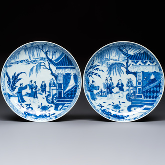 A pair of Chinese blue and white plates with narrative design, Yongzheng