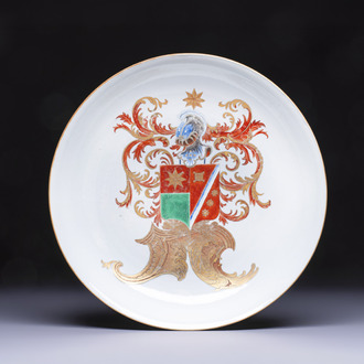 A large Chinese armorial dish with the arms of De Heere for the Dutch market, Qianlong, ca. 1735-1765