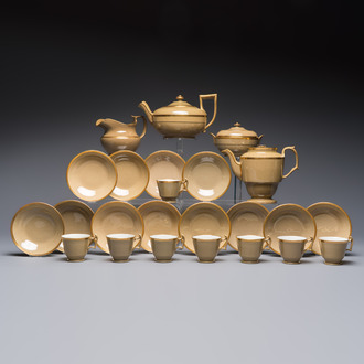 A 24-piece English Spode mocha-ground and gilt coffee and tea service, 19th C.