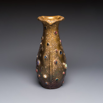 A fine Art Nouveau lustre-glazed faux jewel-embellished Amphora Gres-Bijou vase, Riessner, Stellmacher & Kessel, Czech Republic, early 20th C.