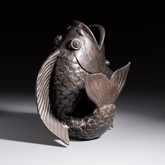 A Chinese or Japanese bronze carp-form vase, 19/20th C.