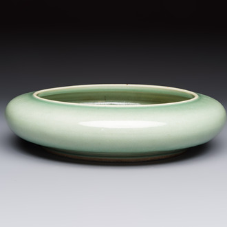 A Chinese green-glazed brush washer, 18th C.