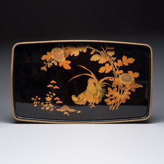 A large Japanese gilt-lacquered 'Rooster' tray, Meiji, ca. 1900