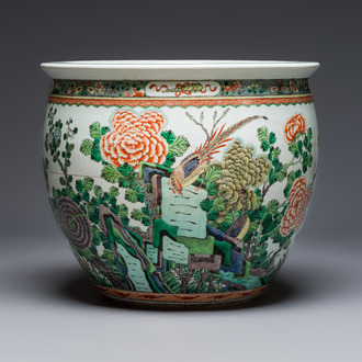 A Chinese famille verte 'Birds among Flowering Branches' fish bowl or jardinière, 19th C.