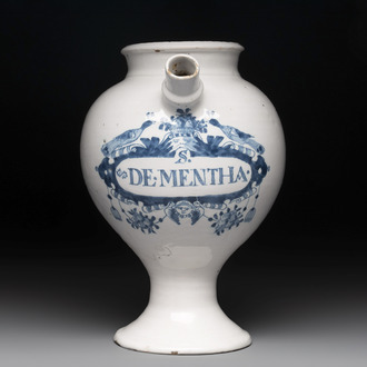 A blue and white Dutch Delft wet drug or syrup jar inscribed 'S. DE MENTHA', early 18th C.