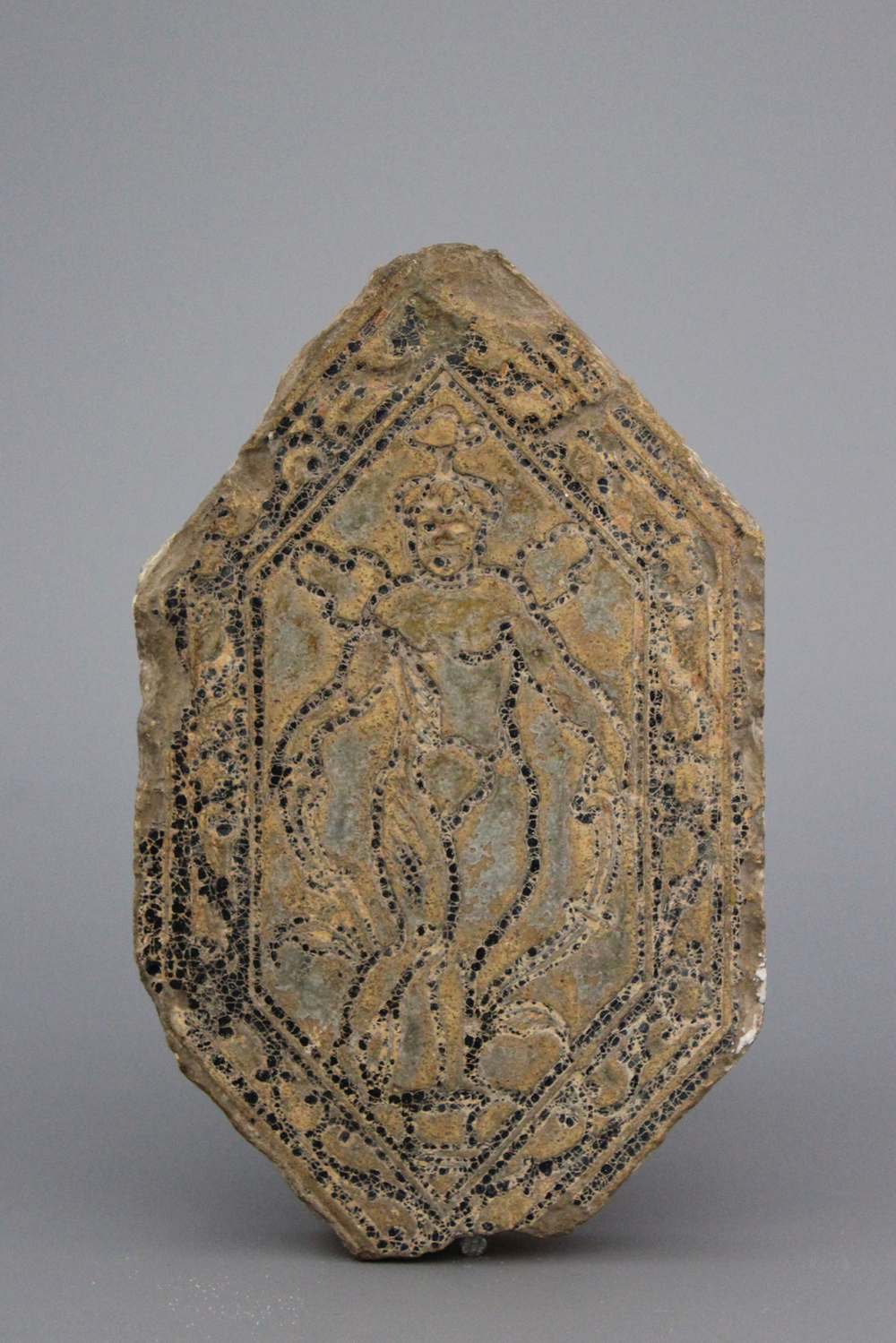 A French medieval hexagonal tile, ca. 1520