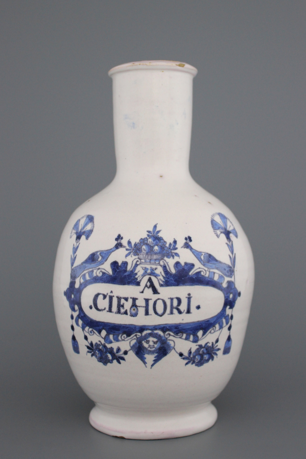 Grande bouteille de pharmacie en fa&iuml;ence de Bruxelles, 'A:CIEHORI', 18e